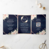 Roos Gold Blush Pink Floral QR Code Navy Weddensch Drieluik Uitnodiging (Binnen)