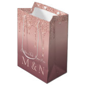 Roos Gold Custom Letter Jouw naam Wedding Gift Bag Medium Cadeauzakje (Voorkant Gekanteld)