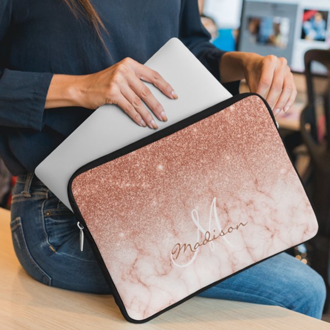 Roos Gold Glitter ombre marmer Monogram Laptop Sleeve (Creator heeft geüpload)