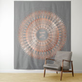Roos Gold Grey Mandala Monogram Wandkleed (In situ)