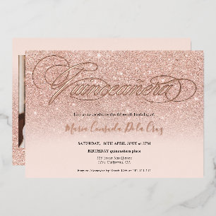 Roos goud glitter ombre script roze quinceañera folie uitnodiging