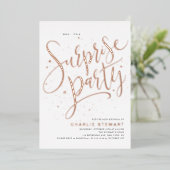 Roos Goud Modern Script Elke Leeftijd Verrassingsf Folie Uitnodiging (Staand Voorkant)