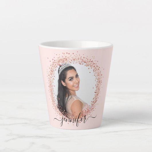 Roos gouden blush roze foto naam script latte mok (Voorkant)