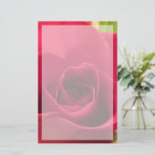 roos met rand "Drop Dead Red" Briefpapier (Staand voorkant)