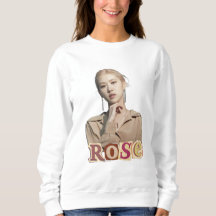 Roos – Soft Elegance Minimalist Portrait