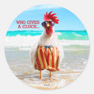 Rooster Kerel Chillin bij Beach in Swim Trunks Ronde Sticker