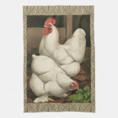 Roosters en Engels buiten Hen House met witte rand Theedoek (Verticaal)