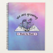 Rosa Blumen, die aus Buch wachsen Planner (Voorkant)