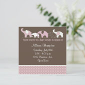 Rose aux invitations Brown de baby shower (Debout devant)