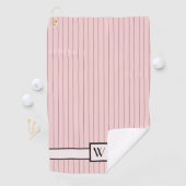 Rose avec Pinstripes Noir serviette de golf (En situation)
