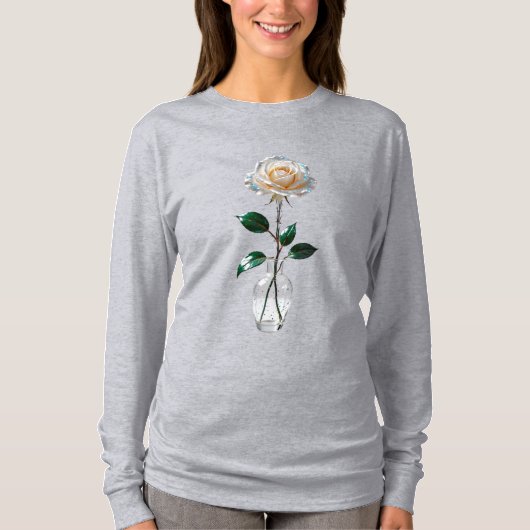Rose blanche dans un T-shirt vase (Devant)