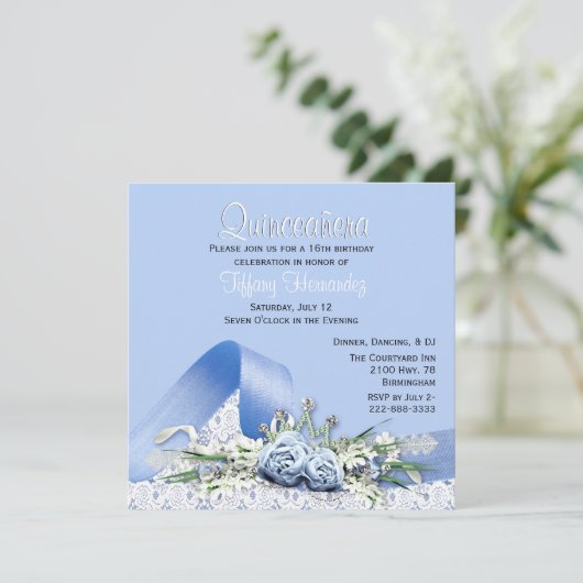 Rose bleu Quinceañera Invitation d'anniversaire (Debout devant)
