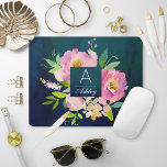 ROSE BLEUS & MARINE Bouquet floral Monogramme<br><div class="desc">BLUSH PINK & NAVY Floral Bouquet Monogram Mouse Pad - Un joli cadeau qui sera certainement apprécié. Ce design chic de tapis de souris est doté d'une aquarelle arrière - plan de bleu marine et de turquoise profond, sur laquelle se trouve un beau bouquet rose et roux de roses et...</div>