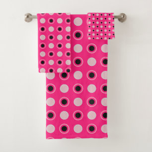 Rose chaud, points noirs et gris