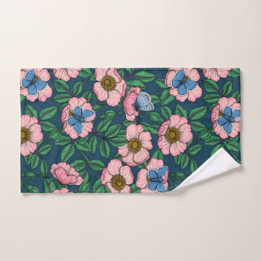 Rose de chien et papillons (Serviette à main)