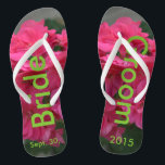 Rose de la chambre de mariée Géranium Flip Flops<br><div class="desc">Joli Rose Geranium Les tongs à fleurs roses pour femmes pour le couple marié. Avec le libellé dans une belle couleur verte, la chambre de mariée et la date du mariage (PERSONNALISER avec votre Mariage DATE, ou supprimer le texte). Idéal pour votre lune de miel ou votre mariage de destination...</div>