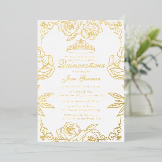 Rose d'or blanc Jardin Quinceanera Foil Invitation (Debout devant)