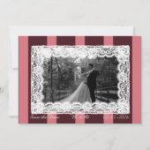 Rose et bordeaux rayure large invitation en dentel (Devant)