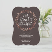 Rose Gold Wreath Thanksgiving Dîner Invitation (Debout devant)