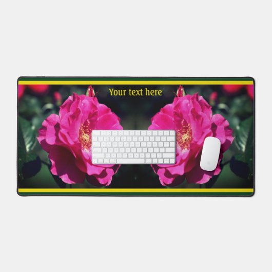 Rose In Full Bloom Close Up Personalized (Clavier et souris)