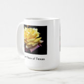 Rose jaune de tasse de café du Texas (Devant gauche)