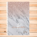 Rose Parties scintillant or Marbre Ombre Monogramm<br><div class="desc">Cette conception a été créée par art numérique. Elle peut être personnalisée dans la zone fournie ou customisée en choisissant le clic pour customiser une autre option et en changeant le nom, les initiales ou les mots. Vous pouvez également modifier la couleur et le style du texte ou supprimer le...</div>