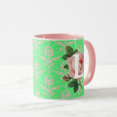Rose rose initiale Vintage Motif vert Mug (Devant droit)