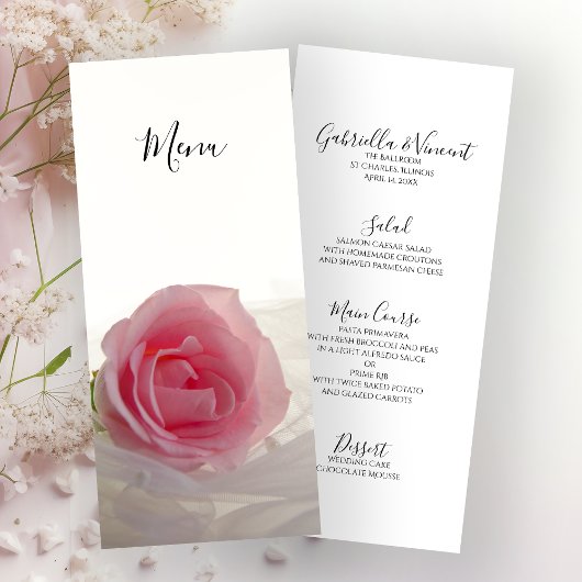 Rose rose sur le menu Mariage blanc
