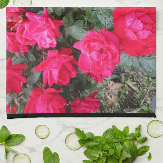 ROSE ROUGE serviette à main (Plié)