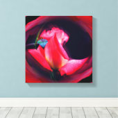 Rosebud Abstracte Floral Canvas Afdruk (Insitu (Houten vloer))