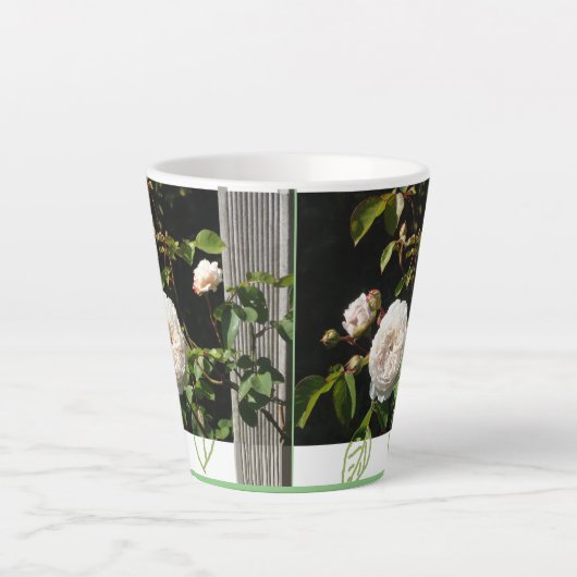 Roses blanches Design Latte Mug (Devant)