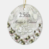 Roses et 25ème ornement d'anniversaire de mariage (Gauche)