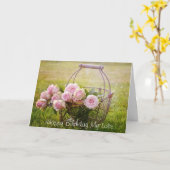 Roses roses i un panier, carte d'anniversaire (Fleur jaune)