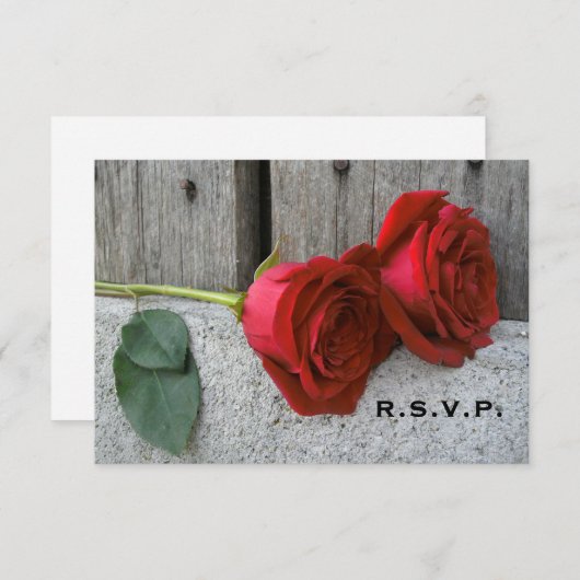Roses rouges & Grange Mariage en bois RSVP (Devant / Derrière)