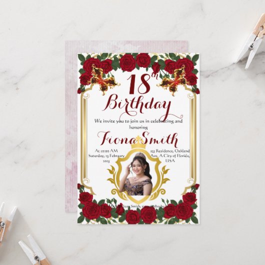 Roses Rouges Romantiques Floral Anniversaire Carte (Devant/Arrière en situation)