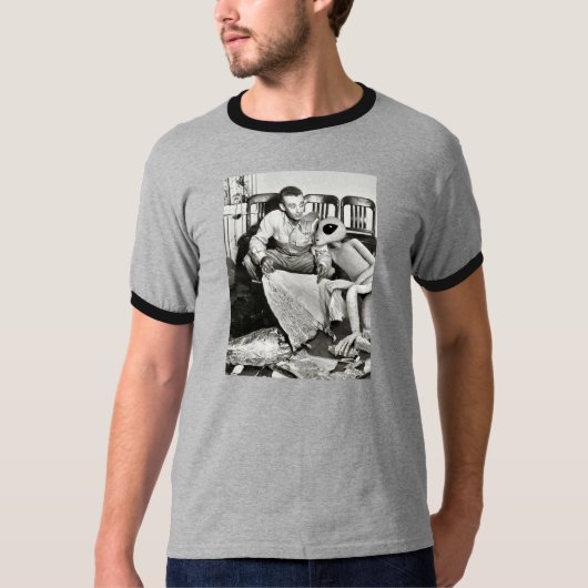 Roswell Alien Visit T-shirt (Voorkant)