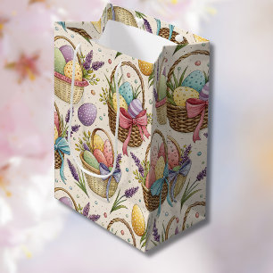 Rotan mand Paaseieren met Lavendel Medium Cadeauzakje