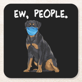 rotte hond met gezichtsmasker vierkante kartonnen onderzetter