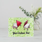 Roues en Whimsical & Piano Carte Postale Crème de  (Debout devant)