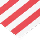 Rouge et blanc barre la nappe (Angle)