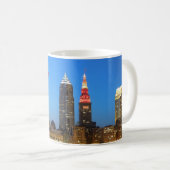 Rouge et or Cleveland OH Mug (Devant droit)