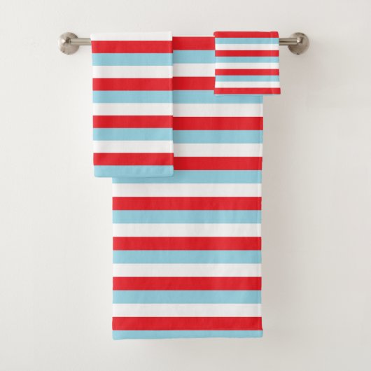 Rouge, rayures bleues et blanches en pastel (En situation)
