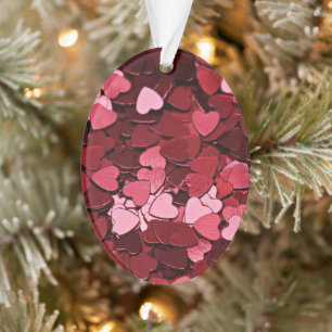 Rouge romantique et confettis de cœur rose pour la