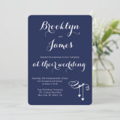 Round Marine Blue Wedding Invitations Coeurs (Debout devant)