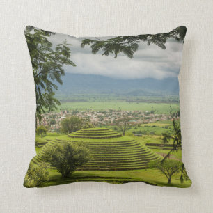 Round Pyramids Ruins, Sayulita, Nayarit, Mexico Kussen