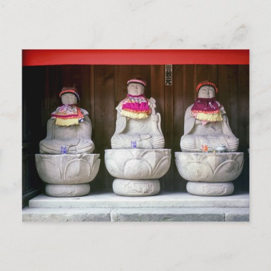 Row van Jizo monk standbeelden met bib en pet - Ja Briefkaart (Voorkant)