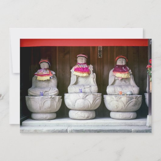 Row van Jizo monk standbeelden met bib en pet - Ja Kaart (Voorkant)