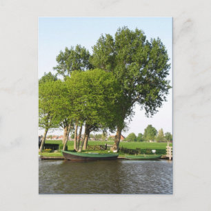 Rowboat rural hollandais dans Canal Carte postale