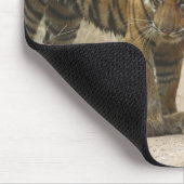 Royal Bengal Tiger en Young - Touch ahead, Muismat (Hoek)