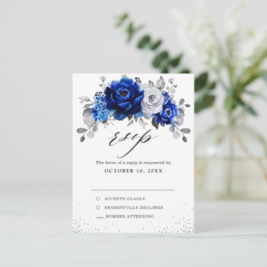Royal Blauw Wit Zilver Bloemen Bruiloft RSVP Briefkaart (Staand voorkant)